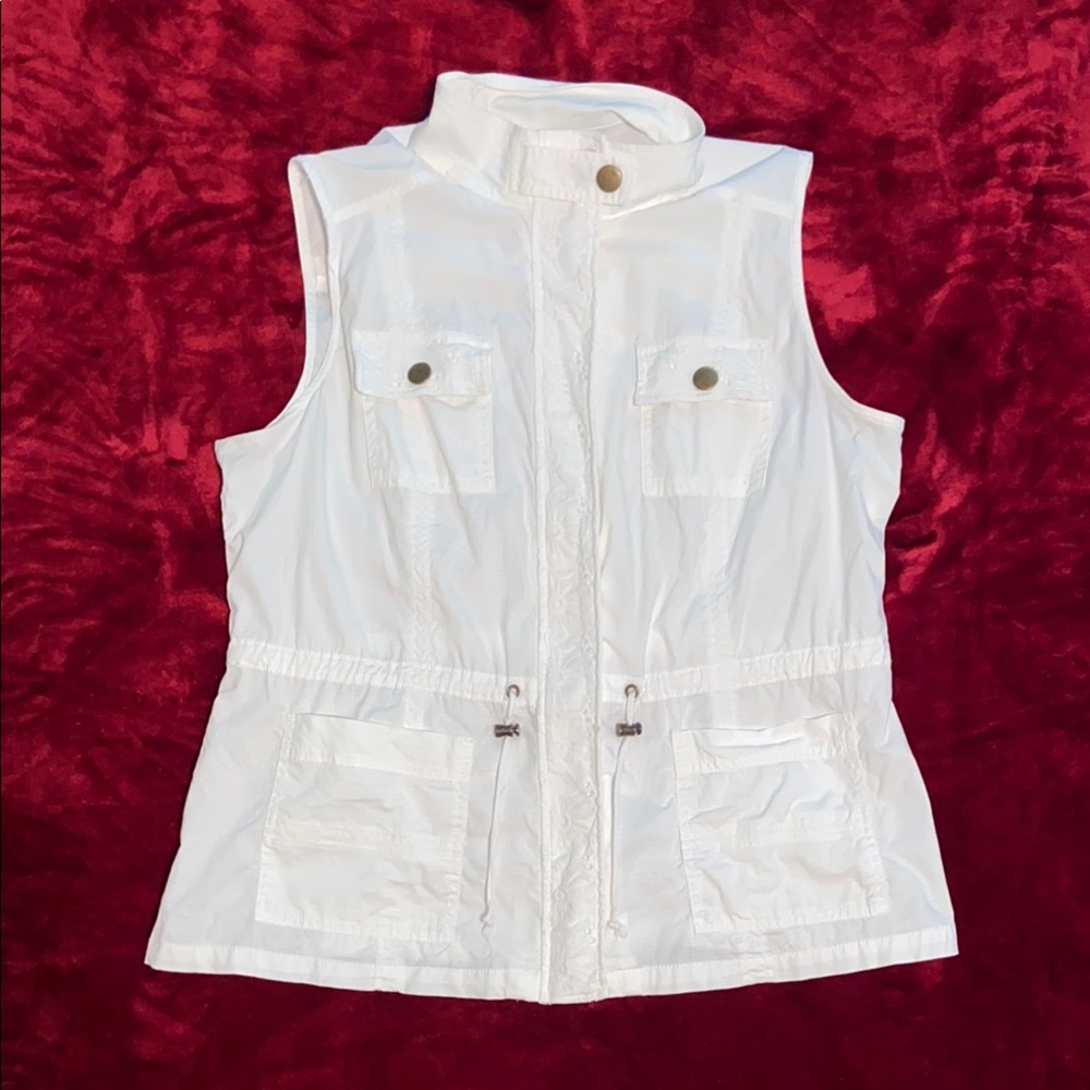 White Sleeveless Utility Vest by a.m. I size XL